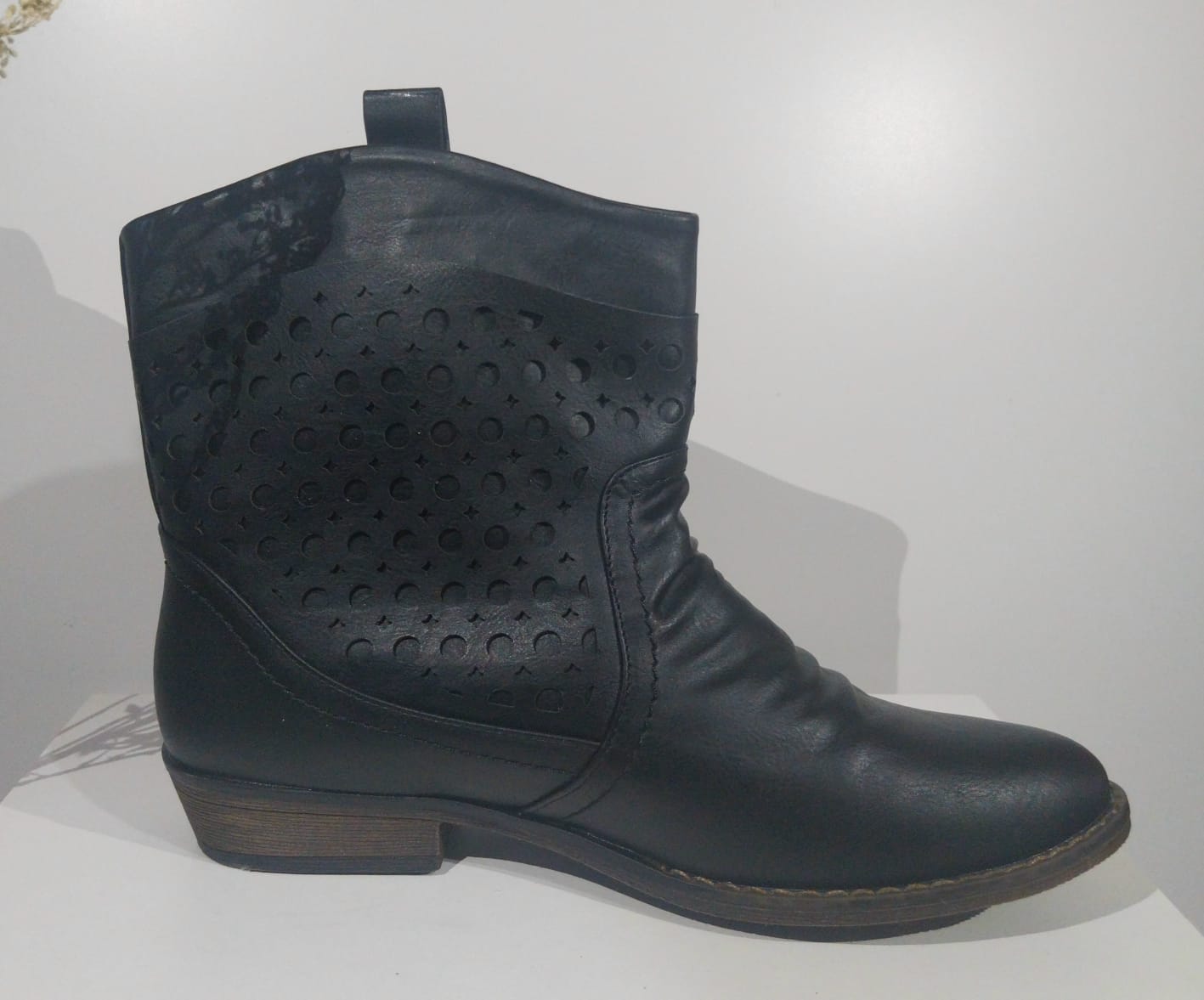 Botin Dama New Walk Vaquero color Black y Grey