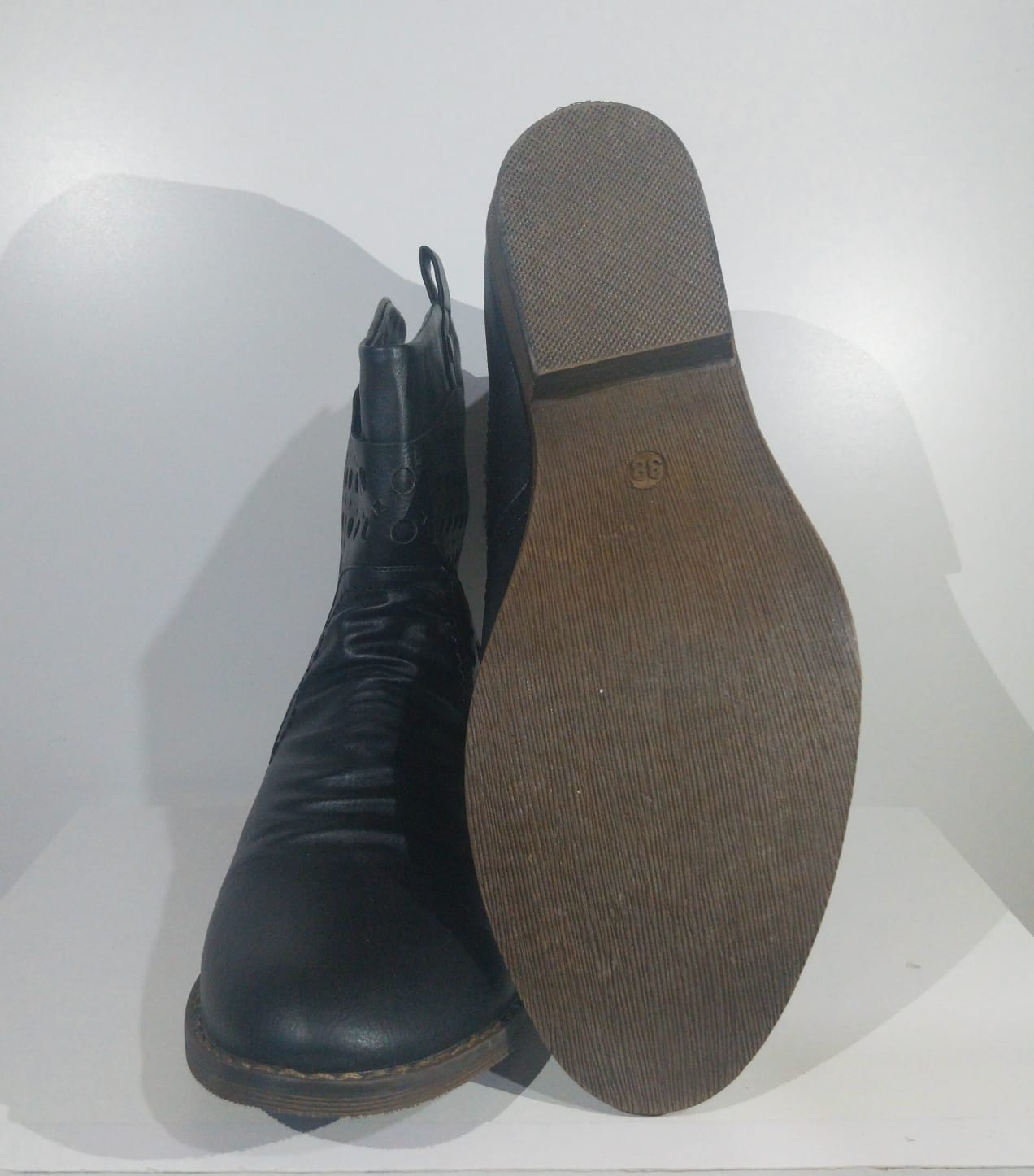 Botin Dama New Walk Vaquero color Black y Grey